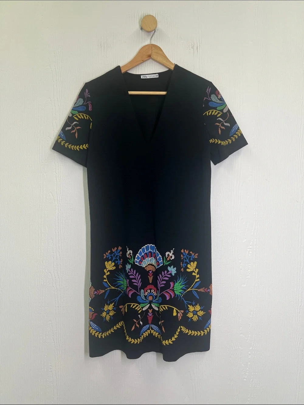 Zara vibrant colorful